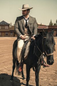 how to mount a horse western style?