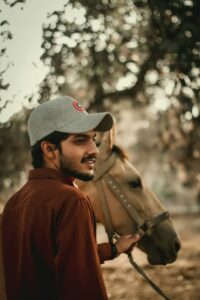 How Much Grain Should I Feed My Horse?